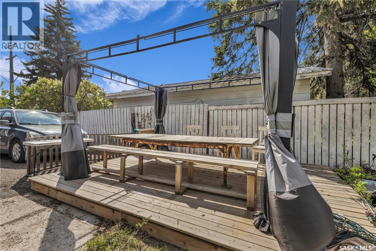 1308 Preston AVENUE S - 40