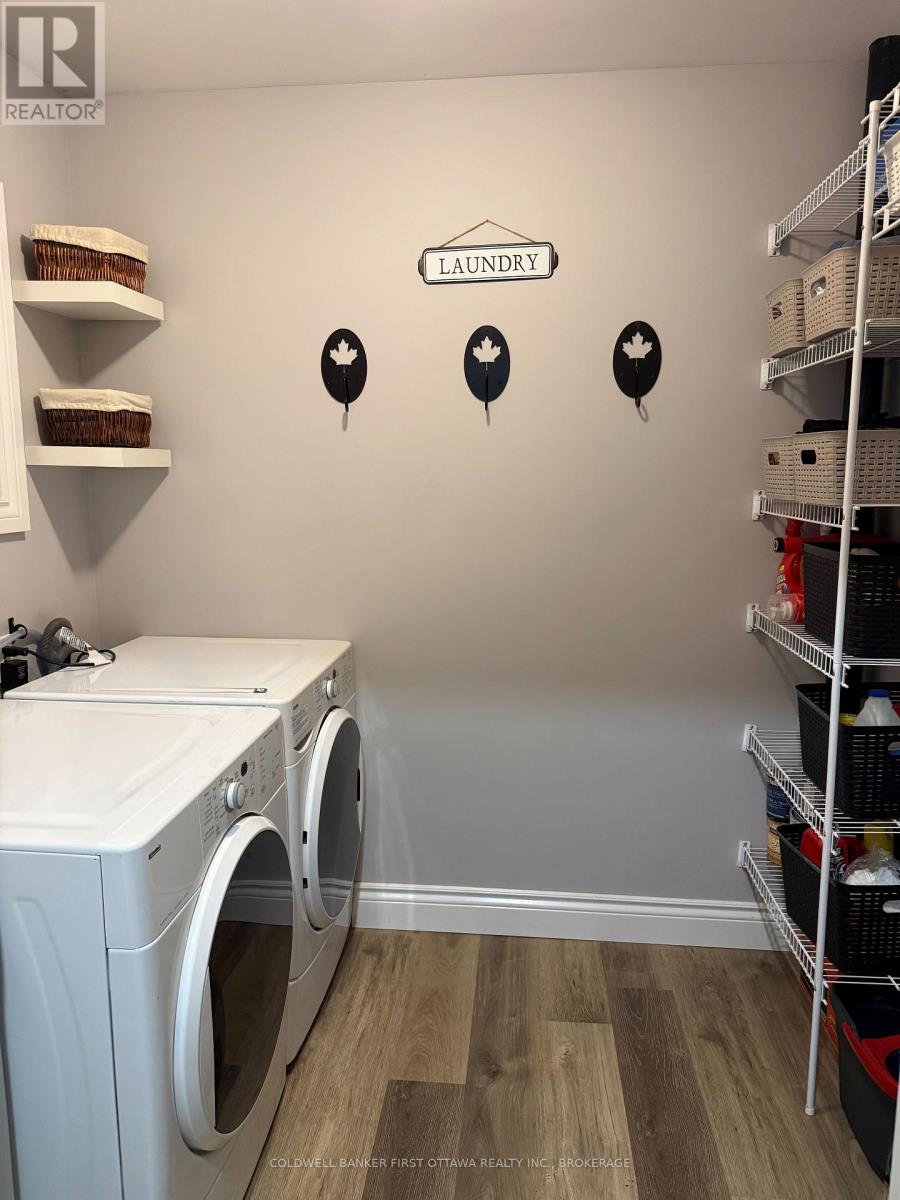 114 LB 7A RAILROAD STREET, Rideau Lakes, Ontario