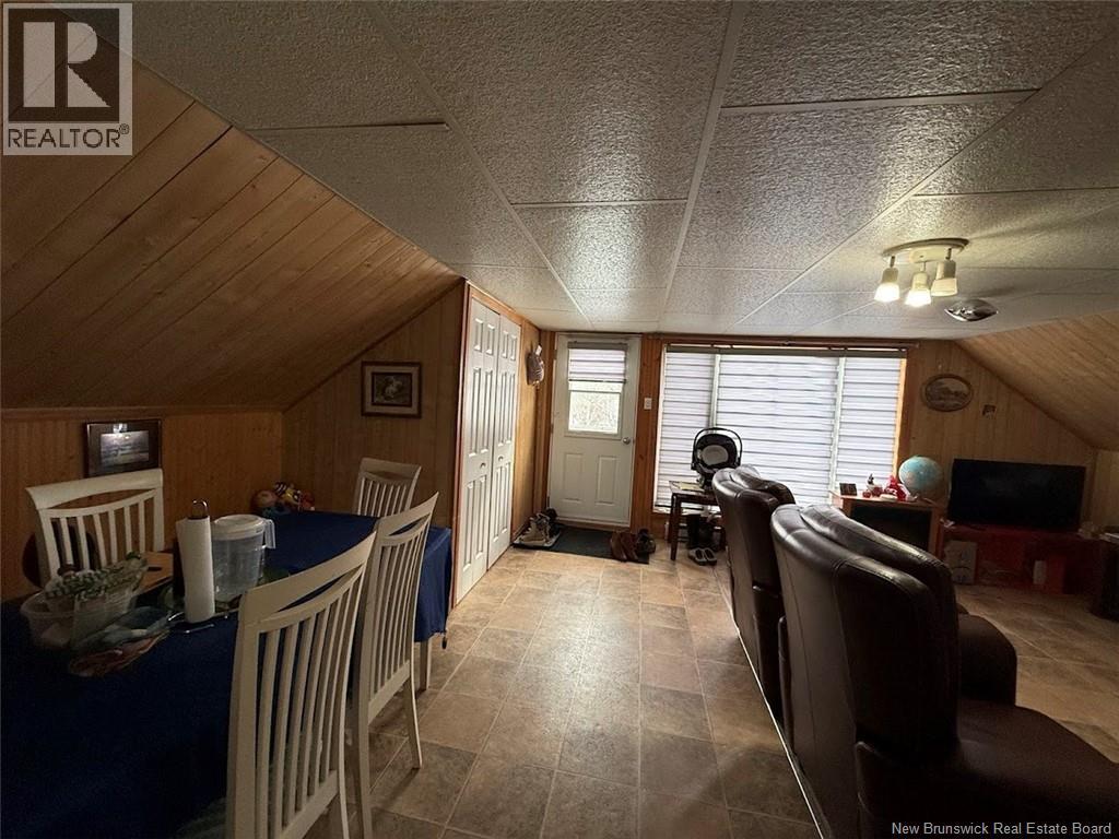 688 CANADA ROAD - 15