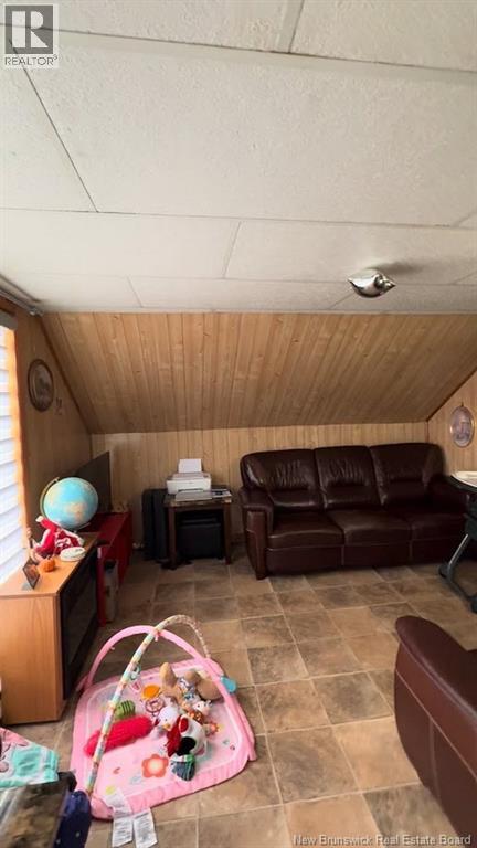 688 CANADA ROAD - 17