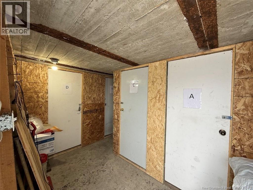 688 CANADA ROAD - 28