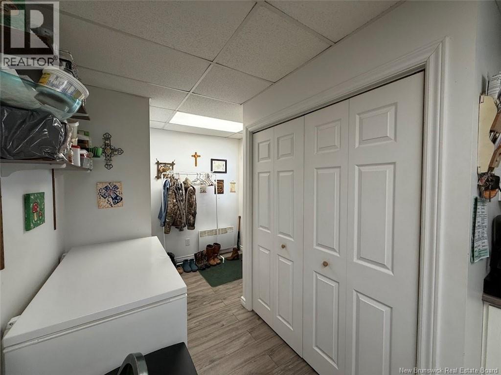 688 CANADA ROAD - 11