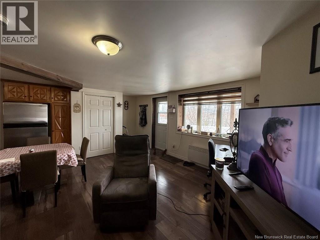 688 CANADA ROAD - 23