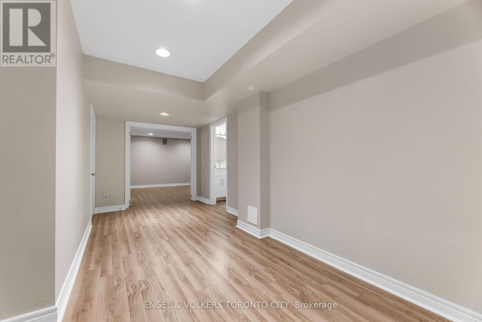 1510 SAMUELSON CIRCLE, Mississauga (Meadowvale Village), Ontario