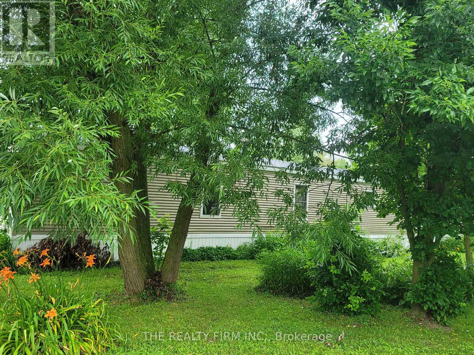 18 - 75049 HENSALL ROAD