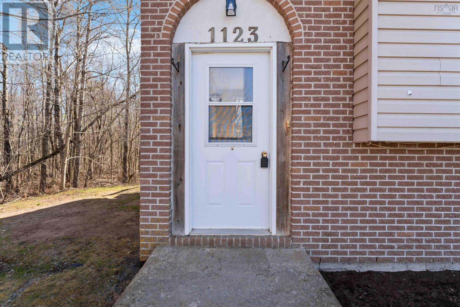 Property 3 of 31 of 1123/1125 Andringa Drive