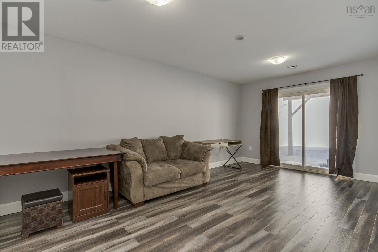 Property 33 of 42 of 307 Fleetview Drive