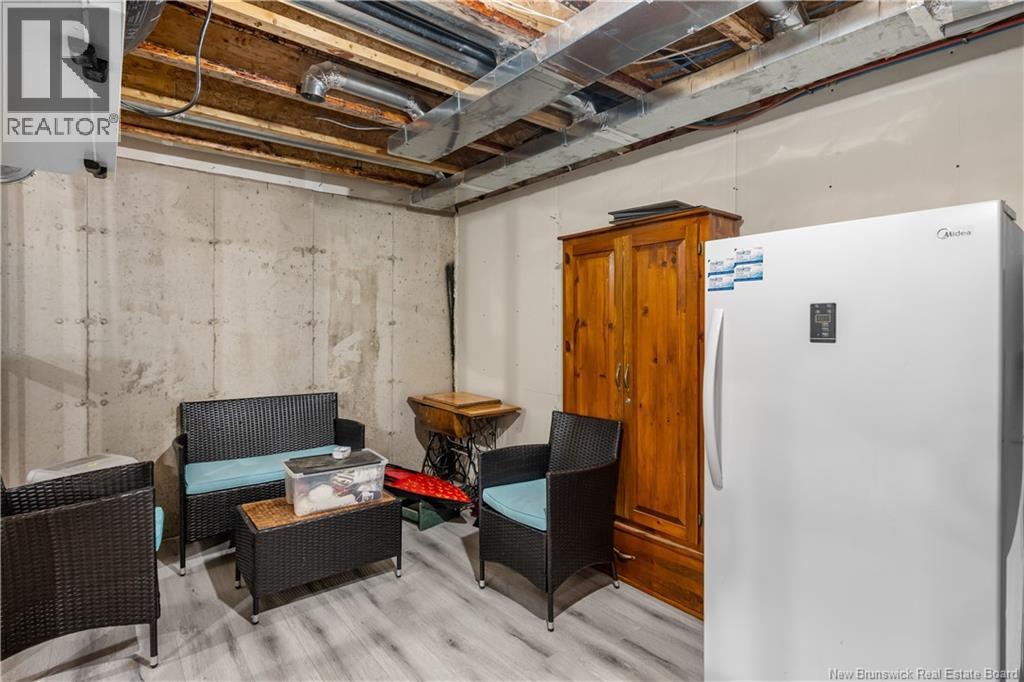 240 DAMIEN STREET - 34