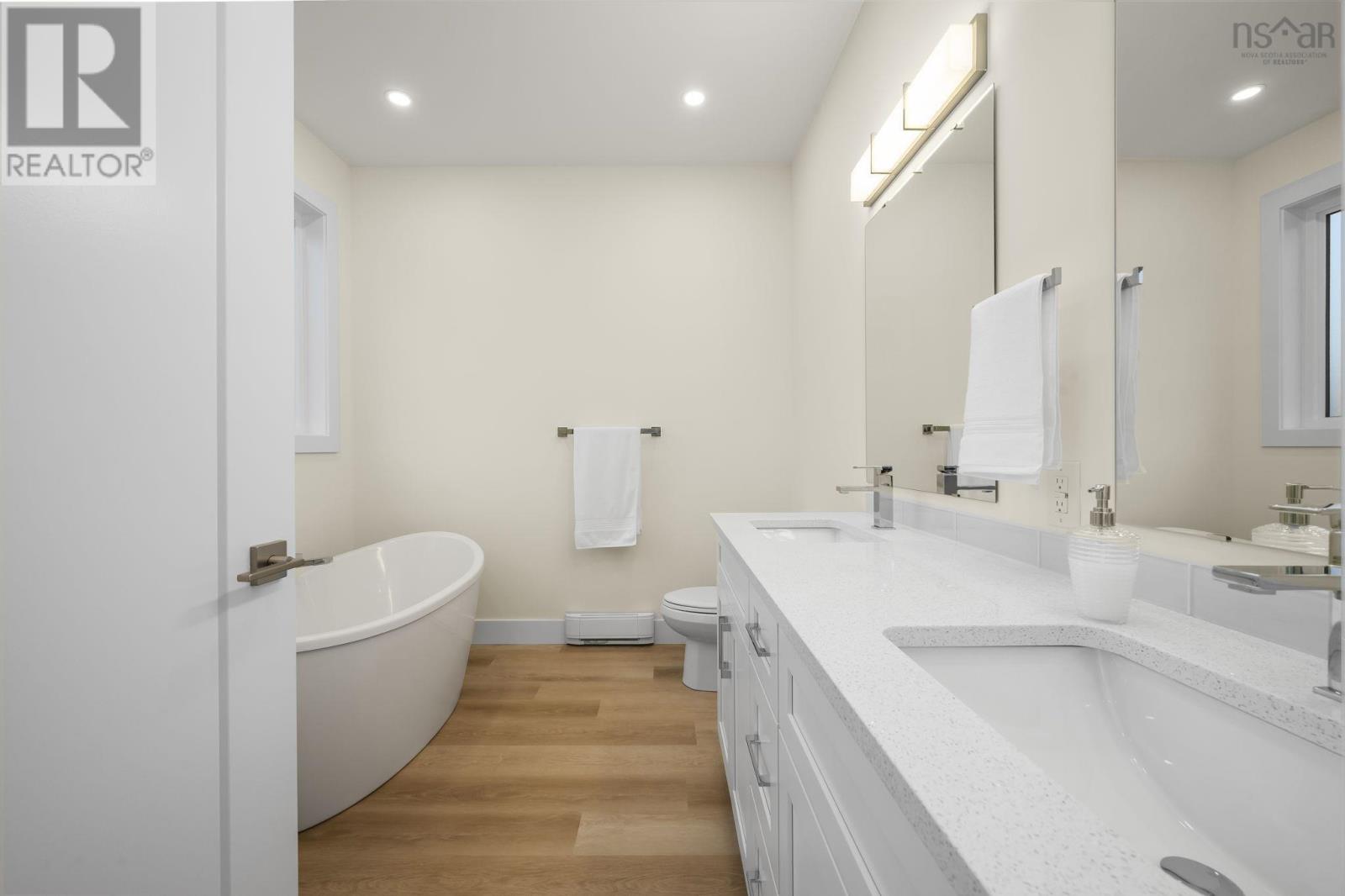 Property 27 of 50 of 51 Clayhill Lane