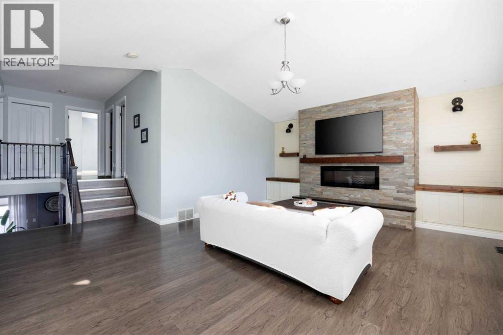 342 Warren Road, Fort McMurray