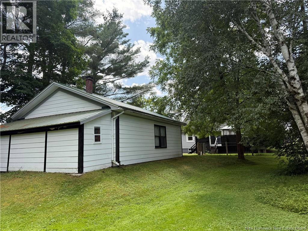 27 Hill Street - Photo 4 of 50, St. Stephen, New Brunswick