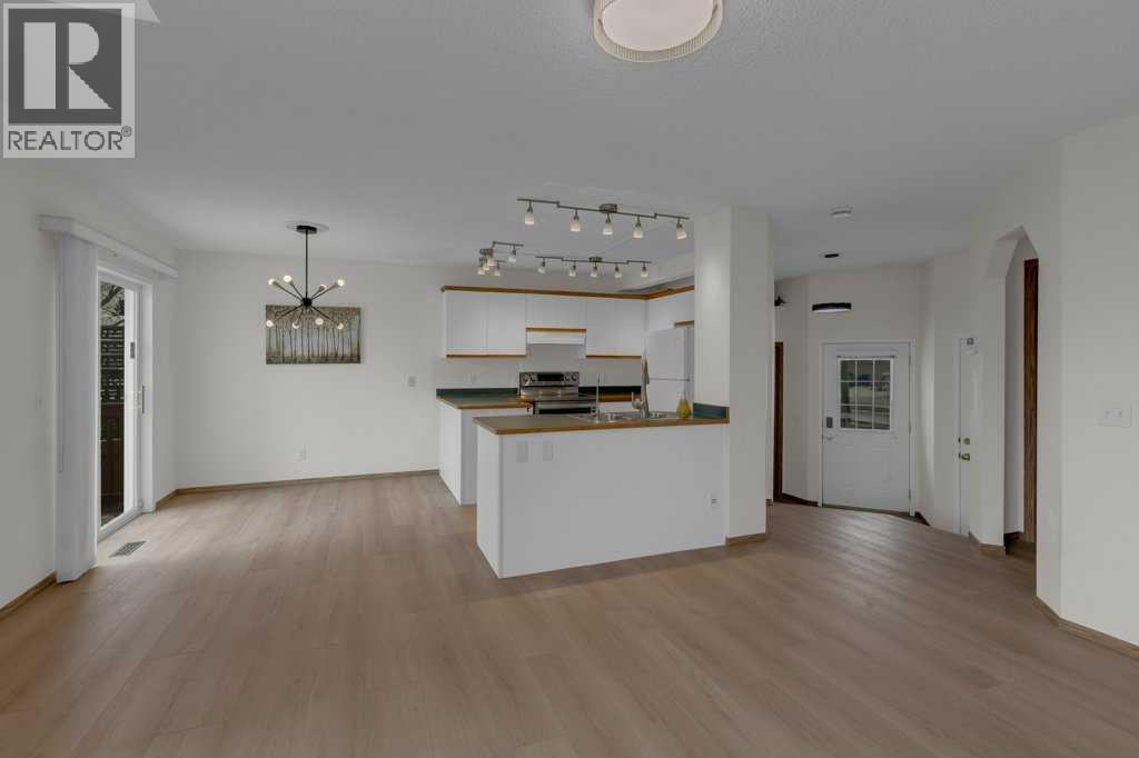 9473 Hidden Valley Drive NW - Main photo, Calgary, Alberta