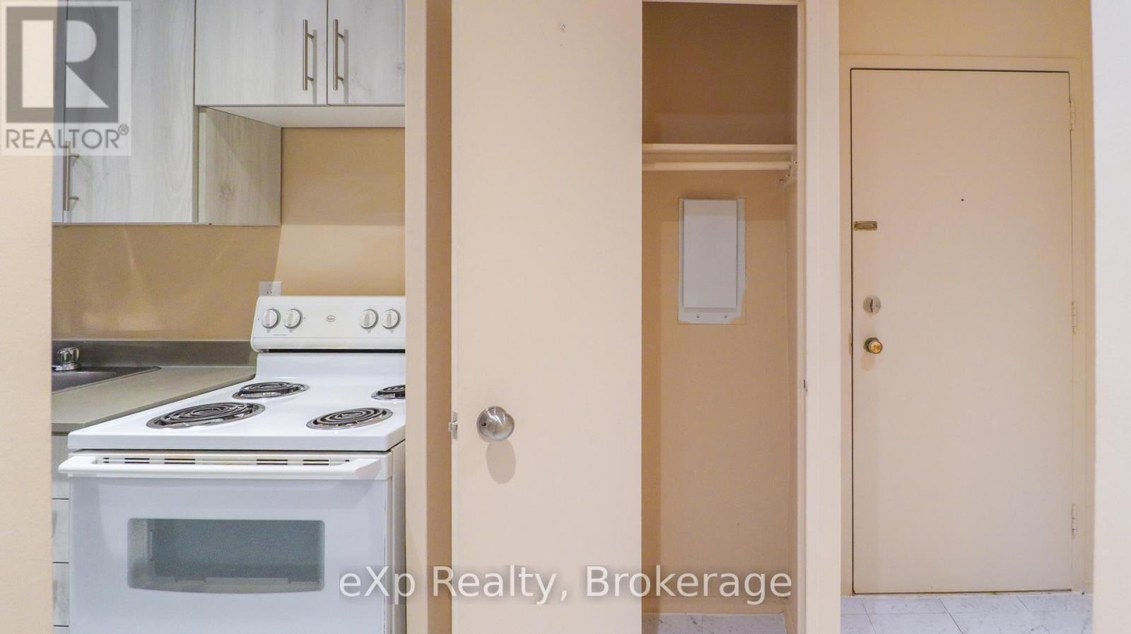 205 - 84 SECOND STREET - Photo 5 of 22, Orangeville, Ontario