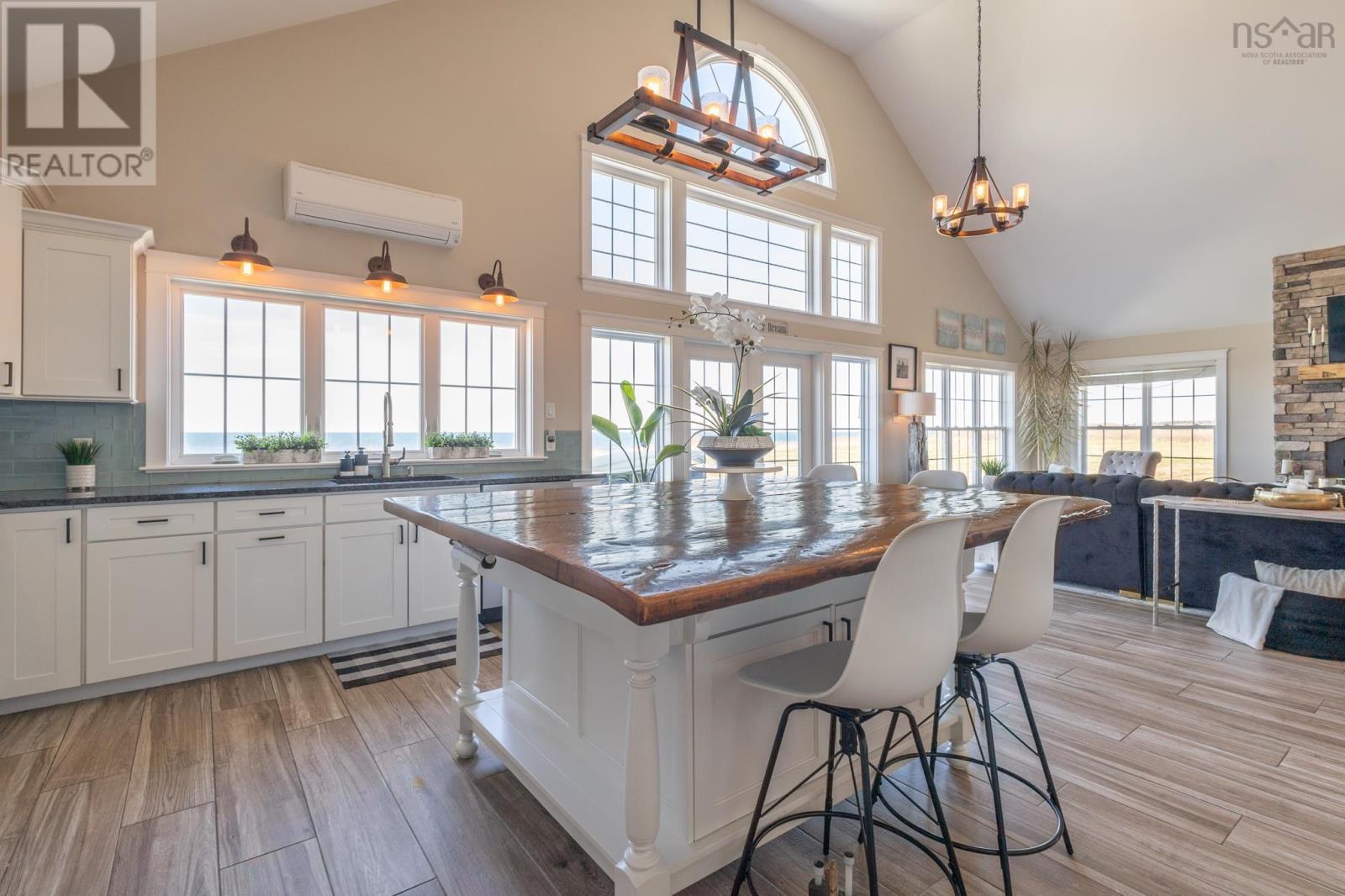 Property 14 of 49 of 4849 Highway 1