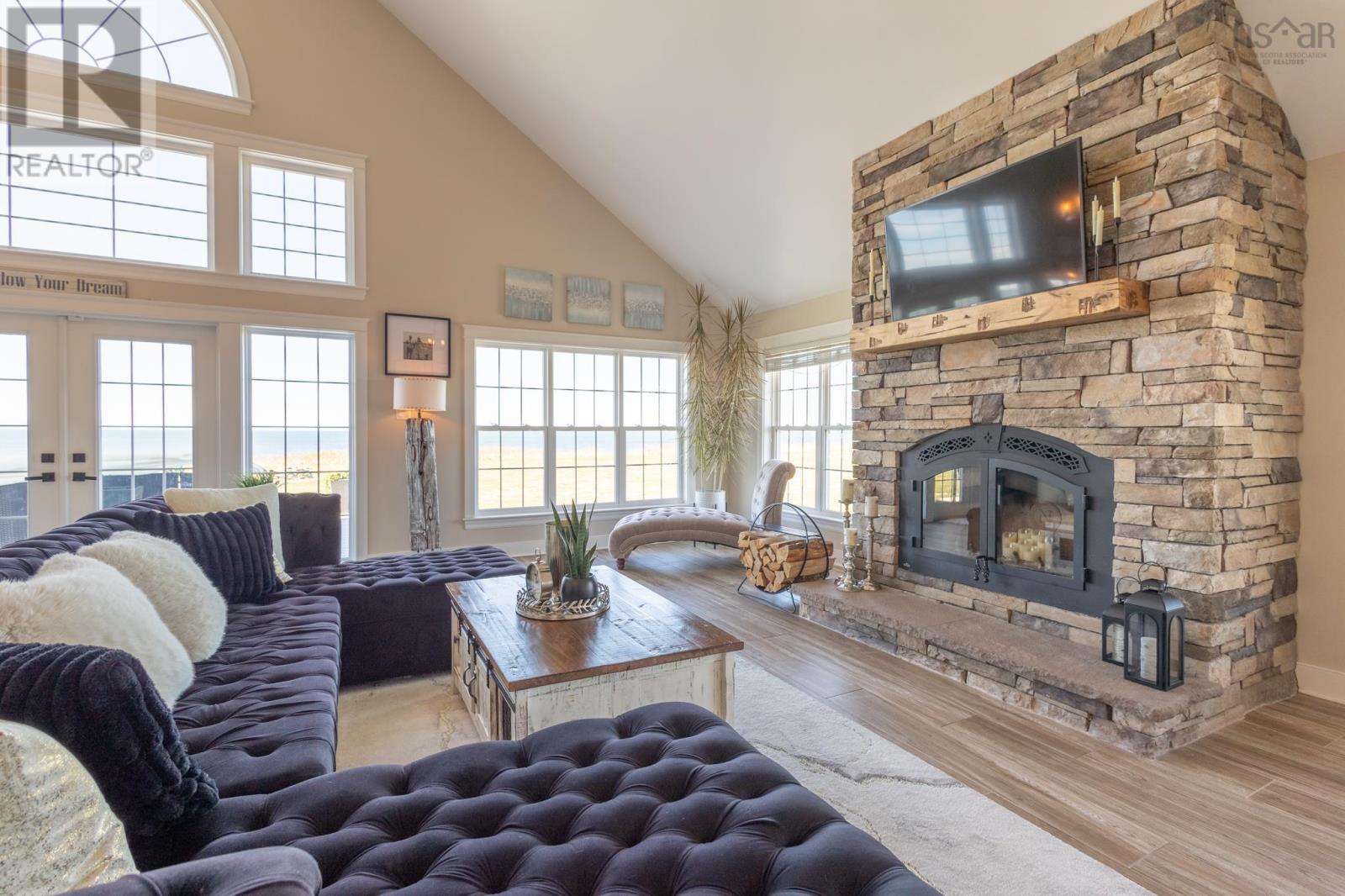 Property 4 of 49 of 4849 Highway 1