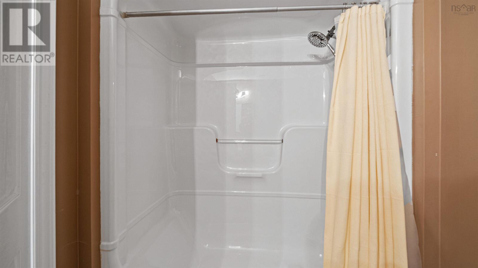 Property 20 of 36 of 74 Terrace Heights Drive