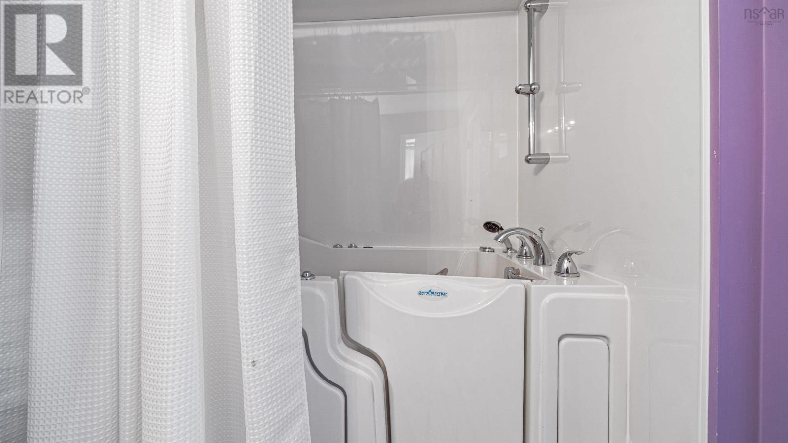 Property 29 of 36 of 74 Terrace Heights Drive