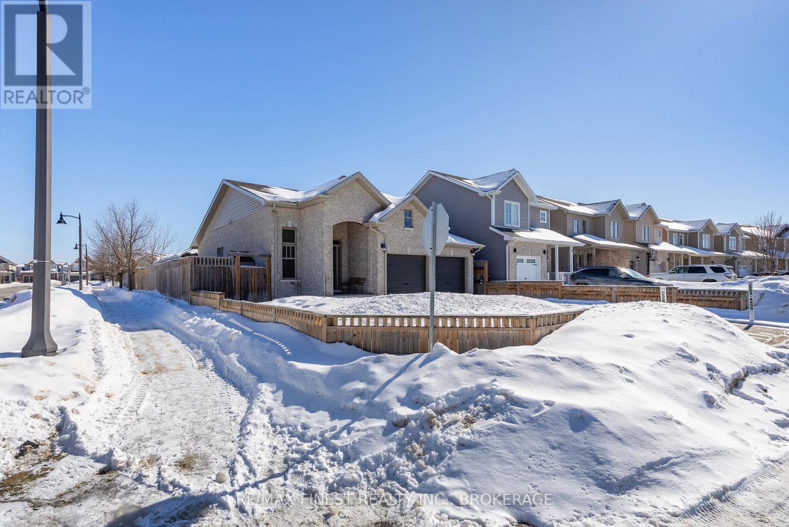 1667 CRIMSON CRESCENT - Photo 2 of 41, Kingston (City Northwest), Ontario