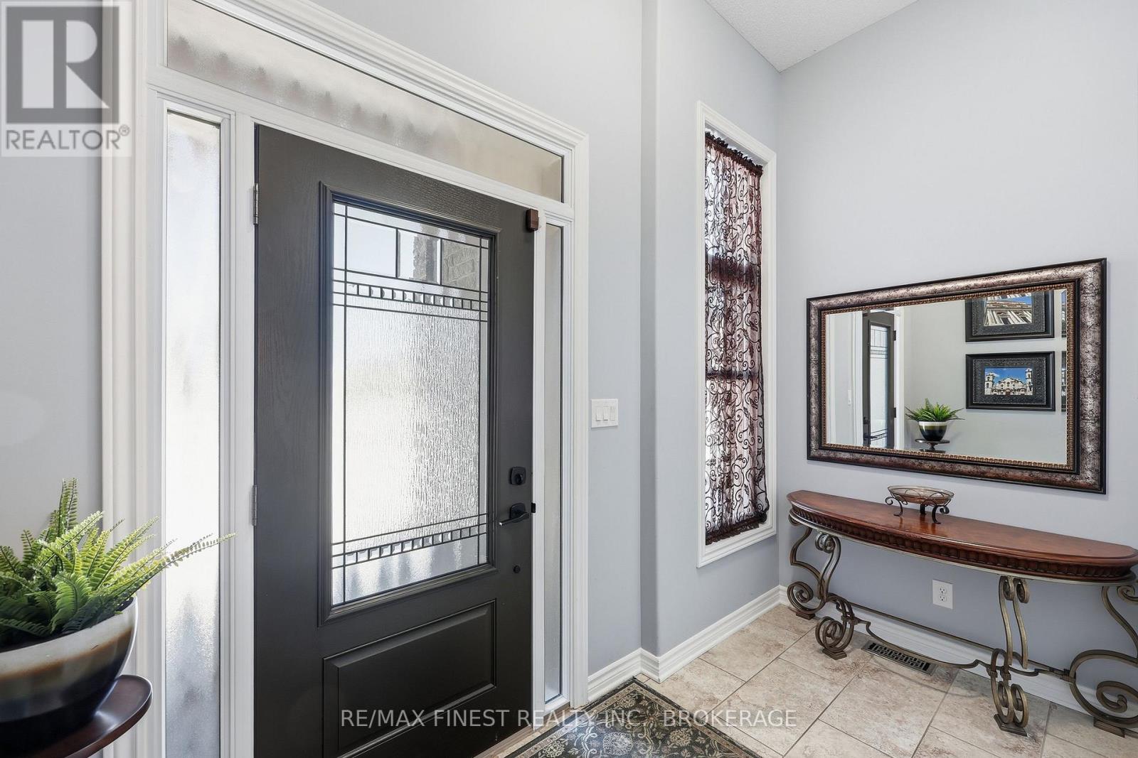 1667 CRIMSON CRESCENT - Photo 3 of 41, Kingston (City Northwest), Ontario