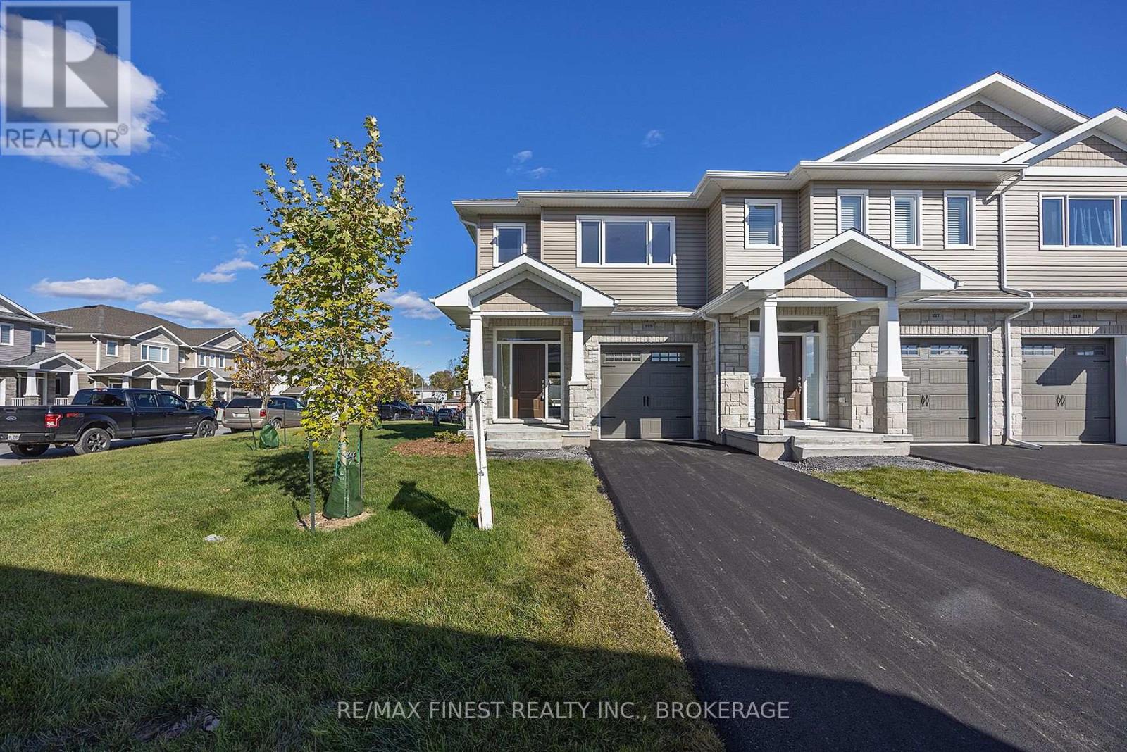 215 HERITAGE PARK DRIVE - 2