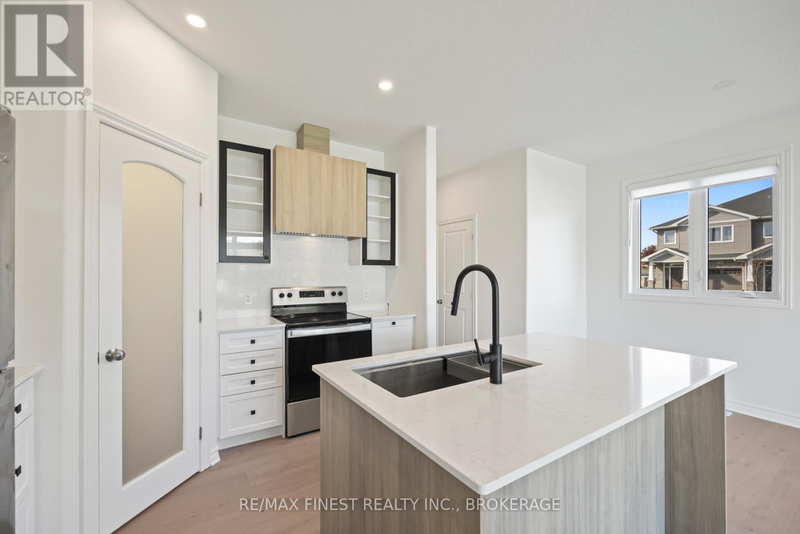 215 HERITAGE PARK DRIVE - 20