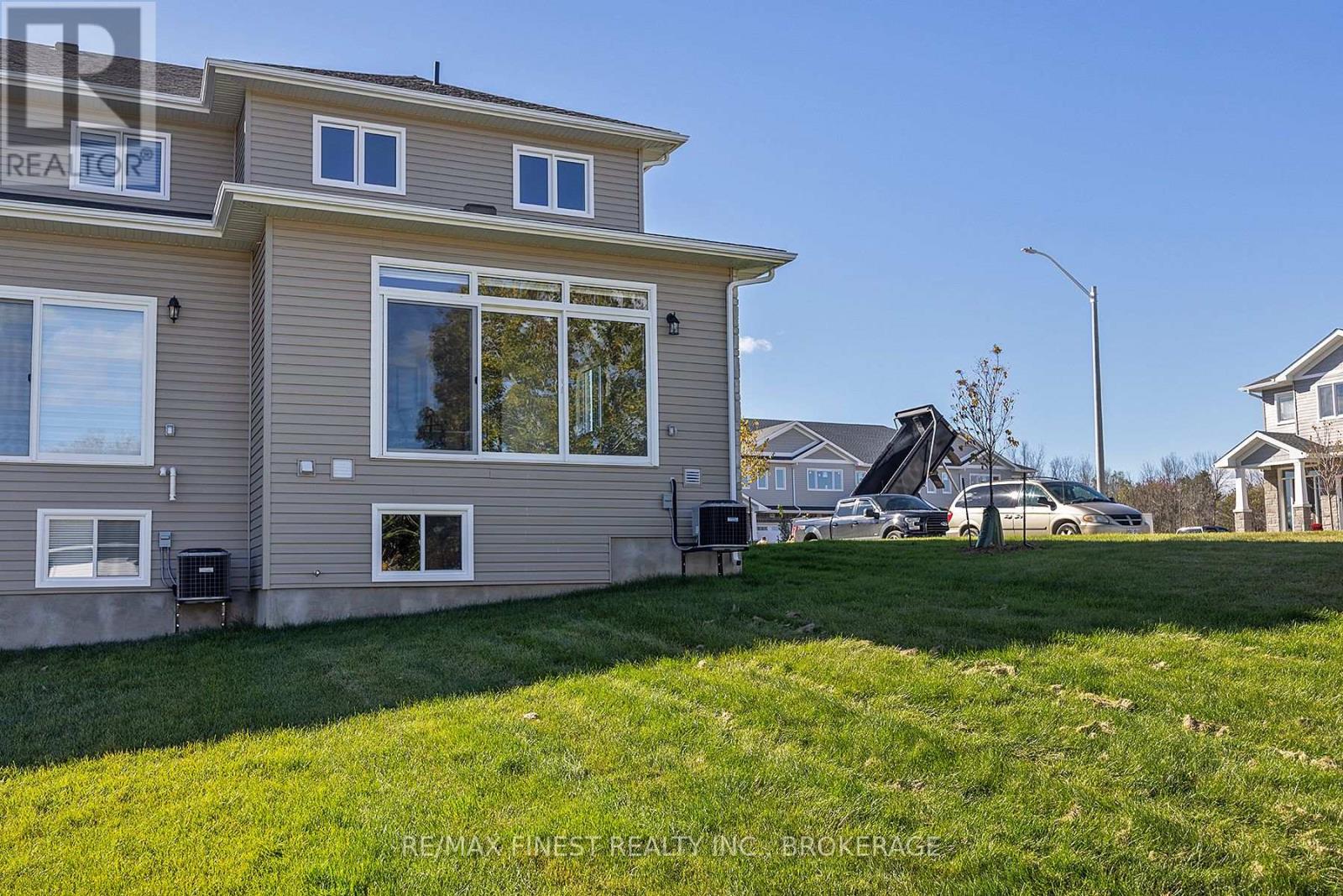 215 HERITAGE PARK DRIVE - 47