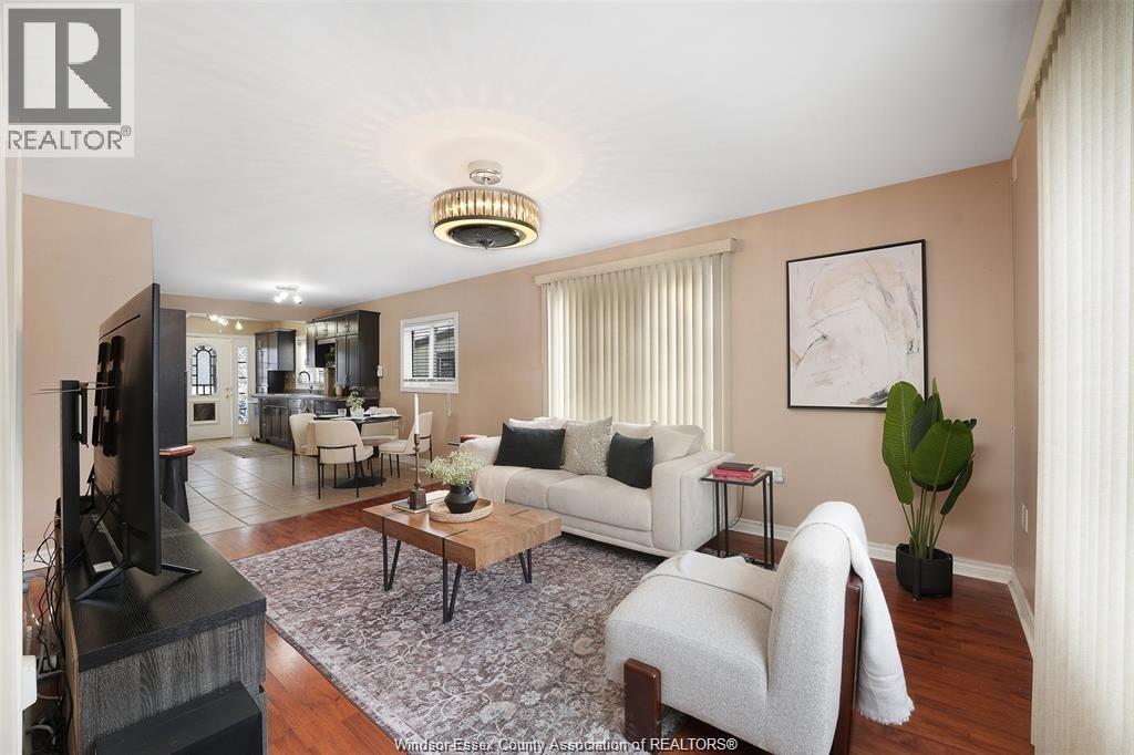 3553 GIRARDOT - Photo 4 of 21, Windsor, Ontario