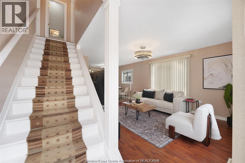 3553 GIRARDOT - Photo 3 of 21, Windsor, Ontario