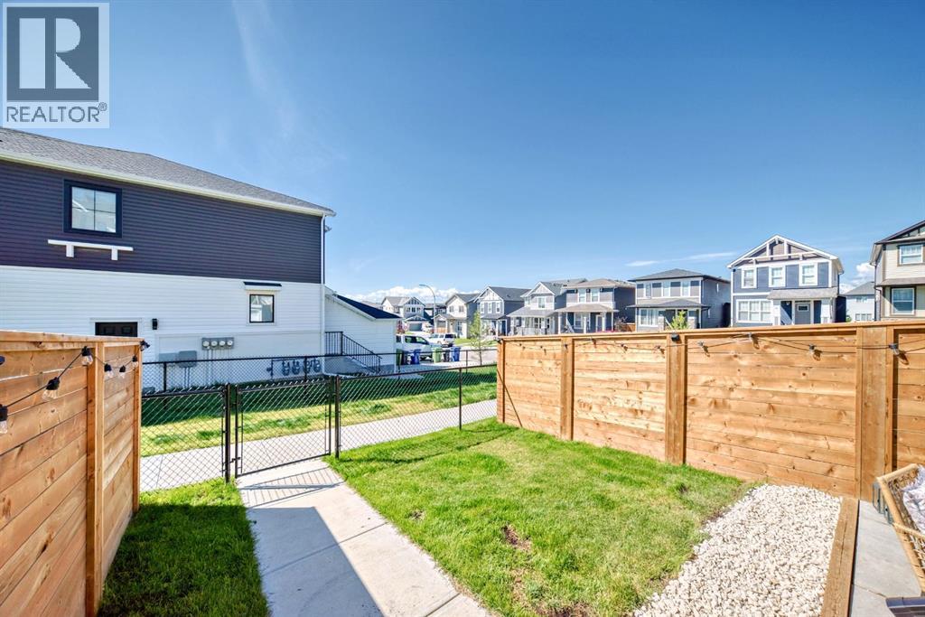 8 Heritage Lane, Cochrane