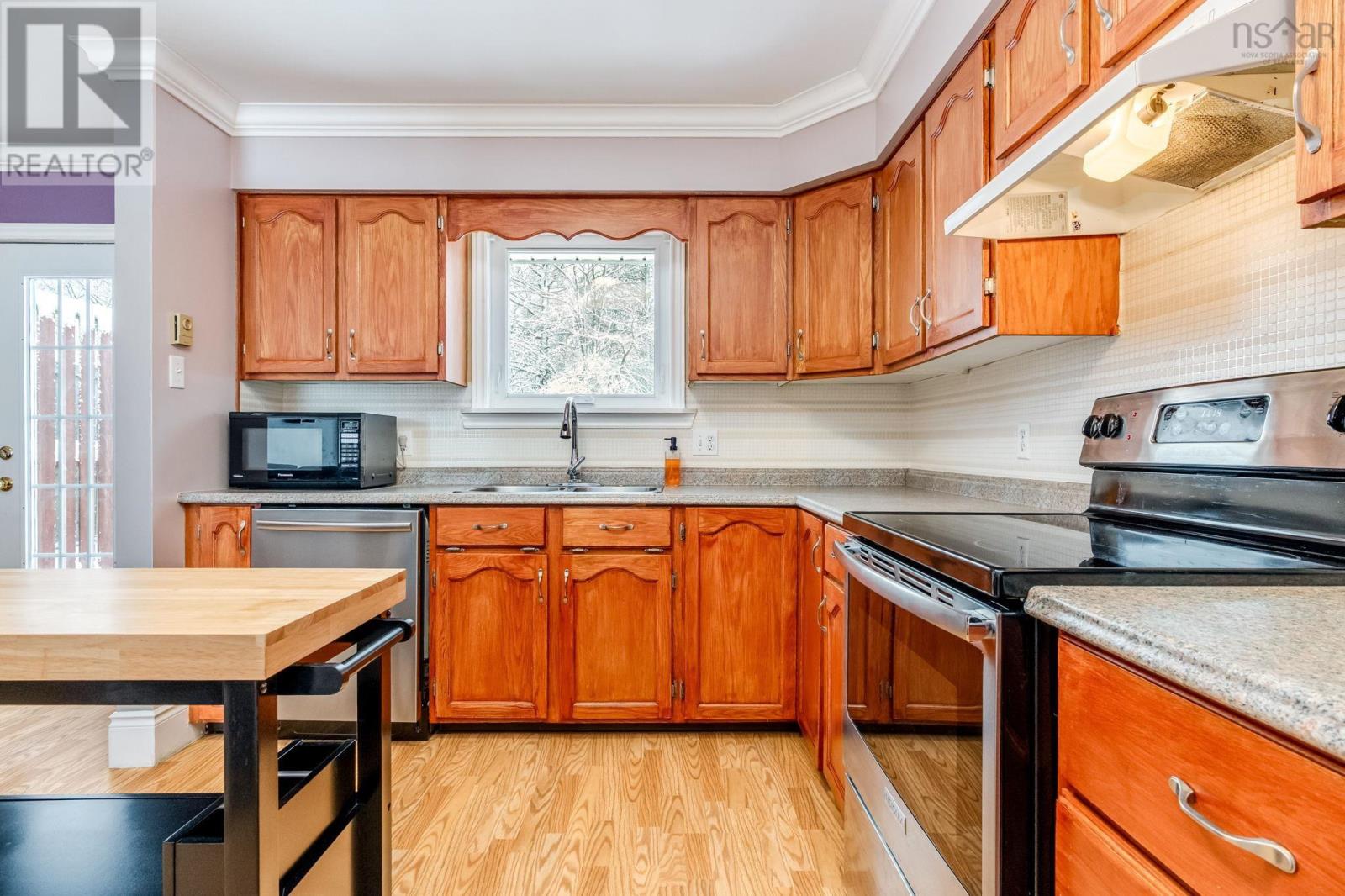 Property 12 of 38 of 51 Contessa Court