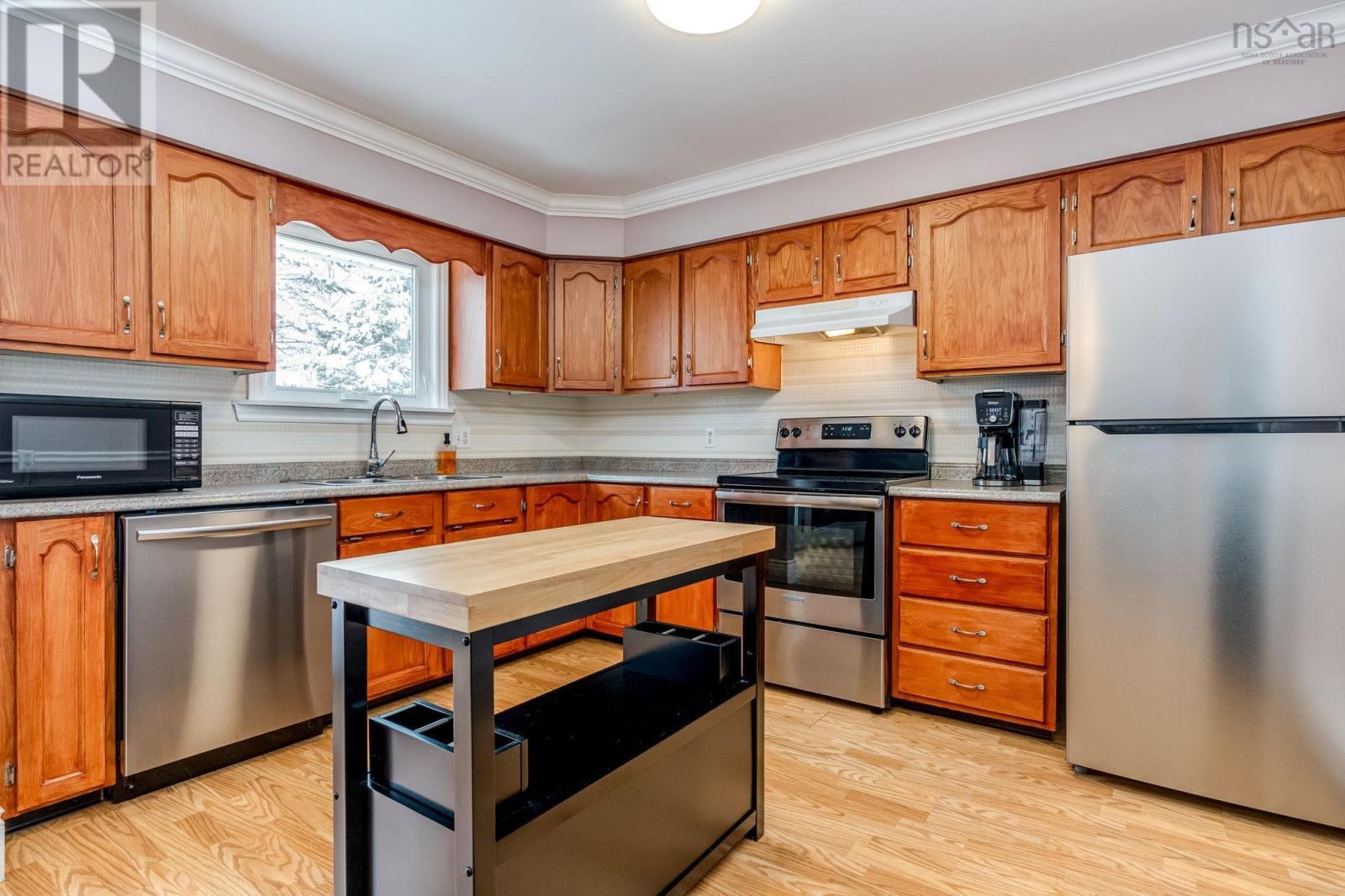 Property 13 of 38 of 51 Contessa Court