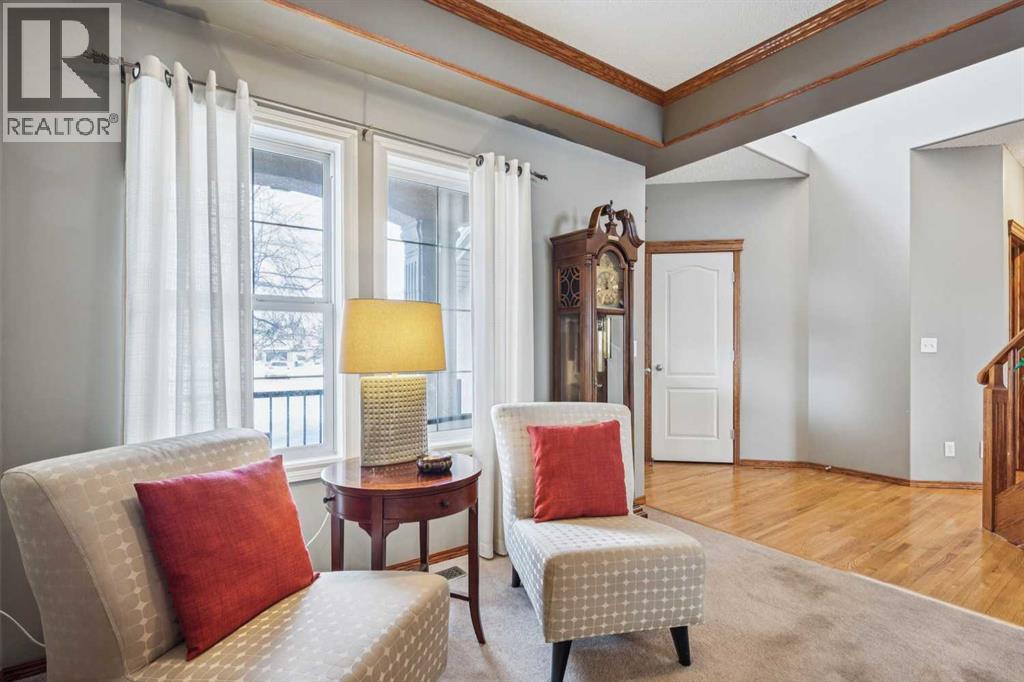 63 Evergreen Heights SW - Photo 5 of 50, Calgary, Alberta