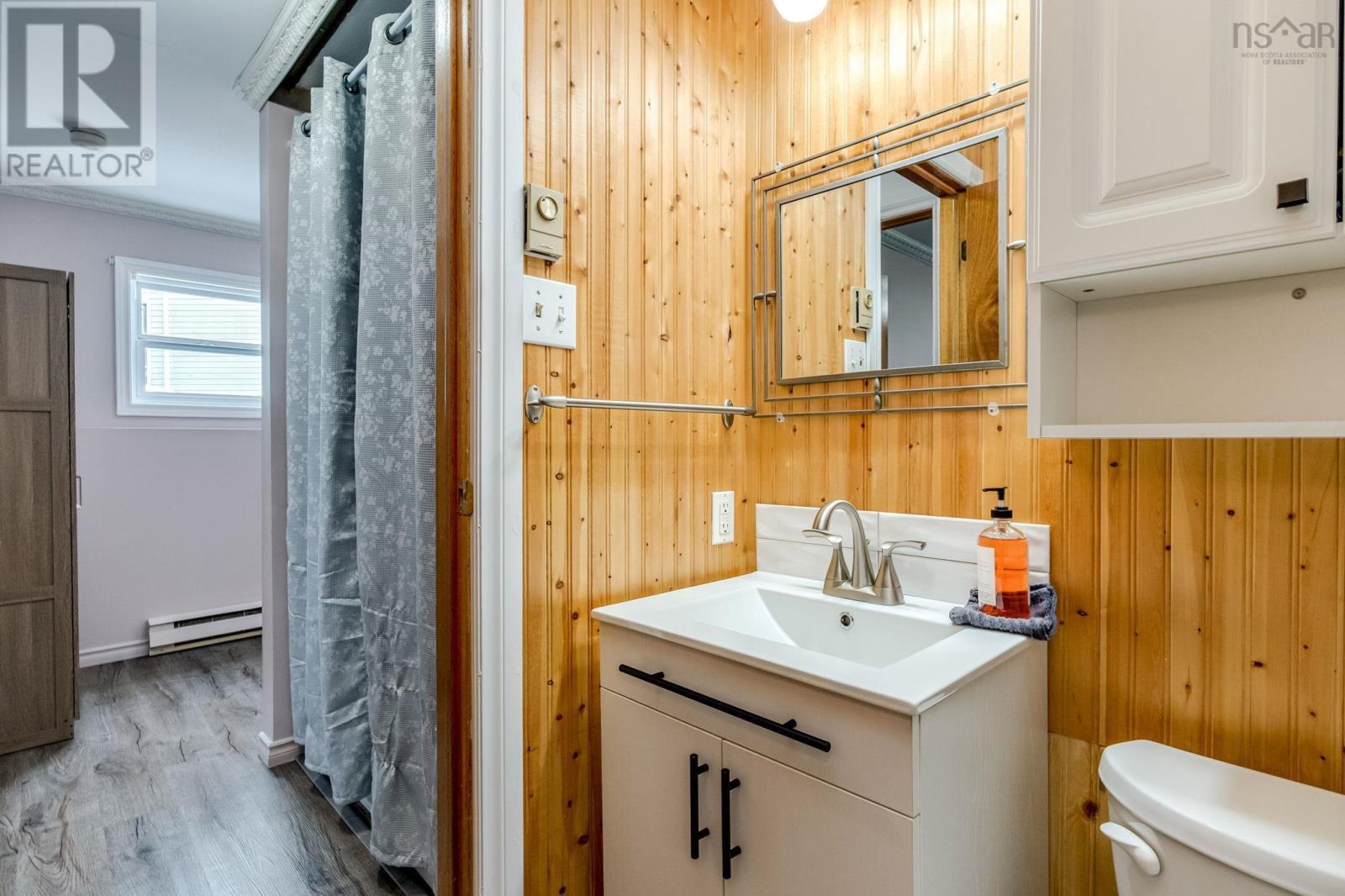 Property 21 of 38 of 51 Contessa Court