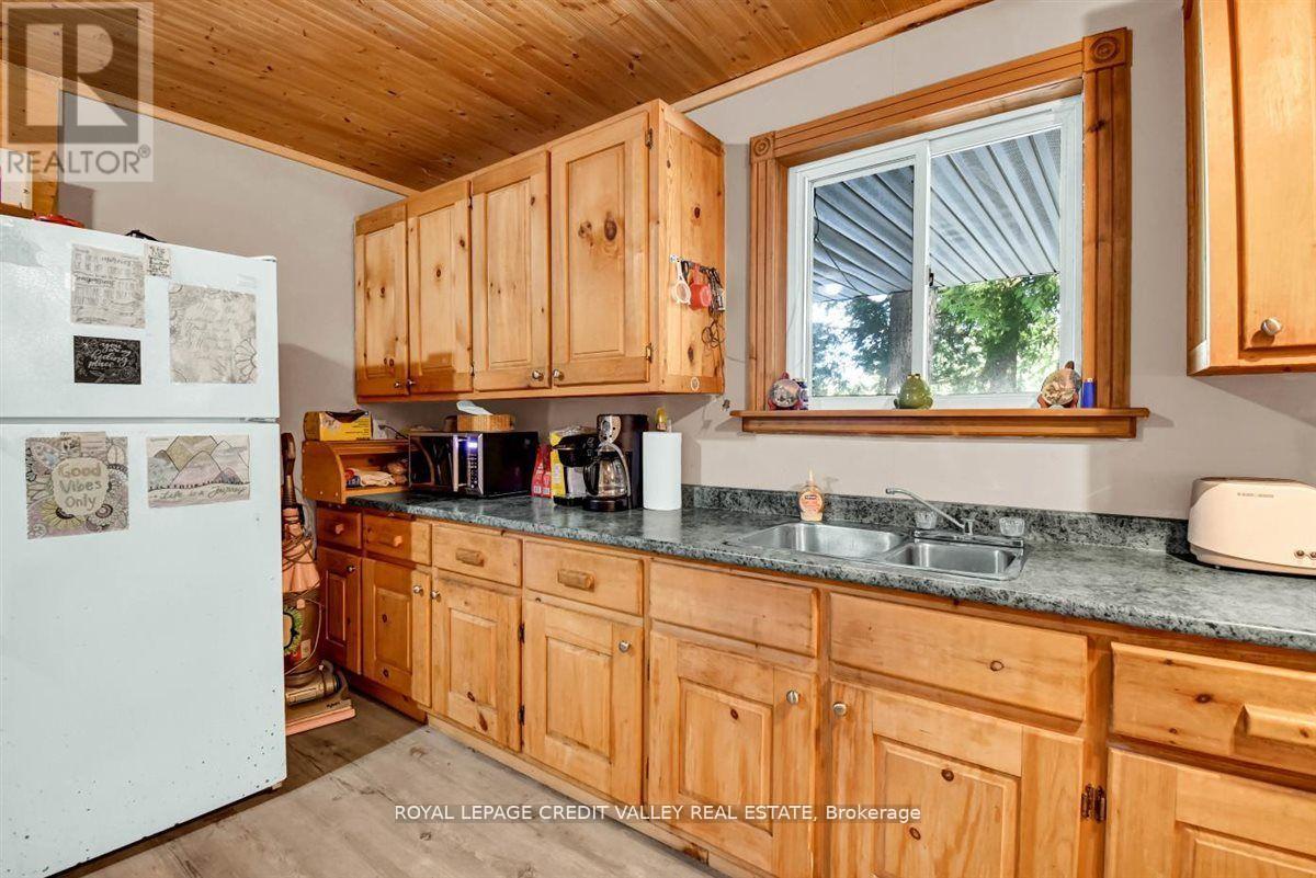 292 CAROLINE COURT - 10