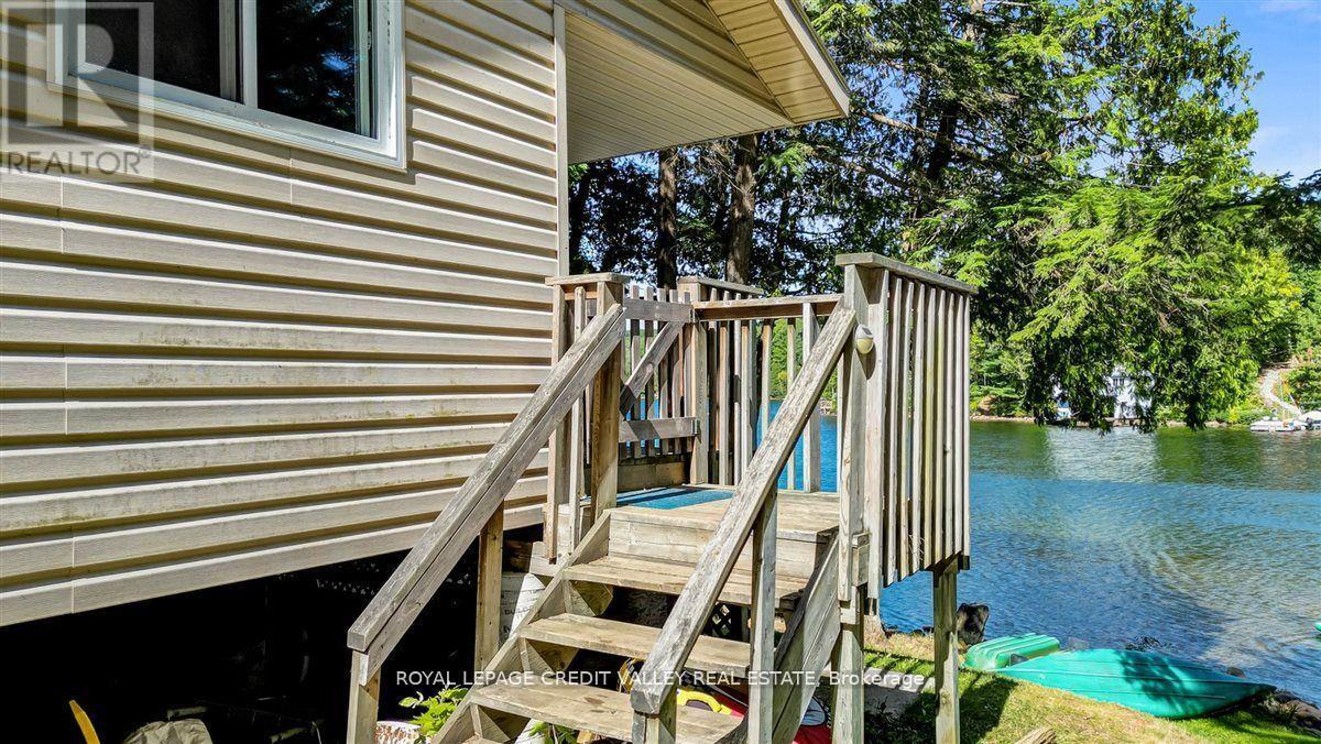292 CAROLINE COURT - 42