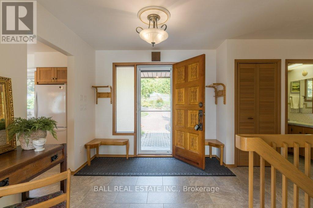 919 SKYLINE ROAD - 12