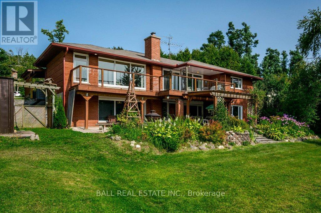 919 SKYLINE ROAD — photo 31