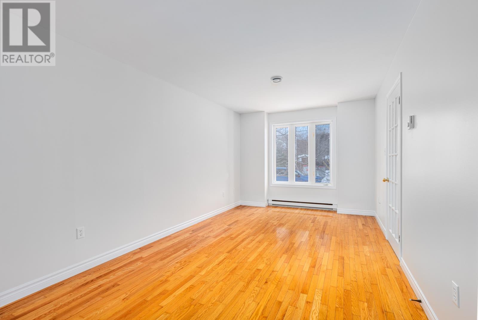 90 Royal Oak Drive - Photo 3 of 18, St. John's, Newfoundland & Labrador