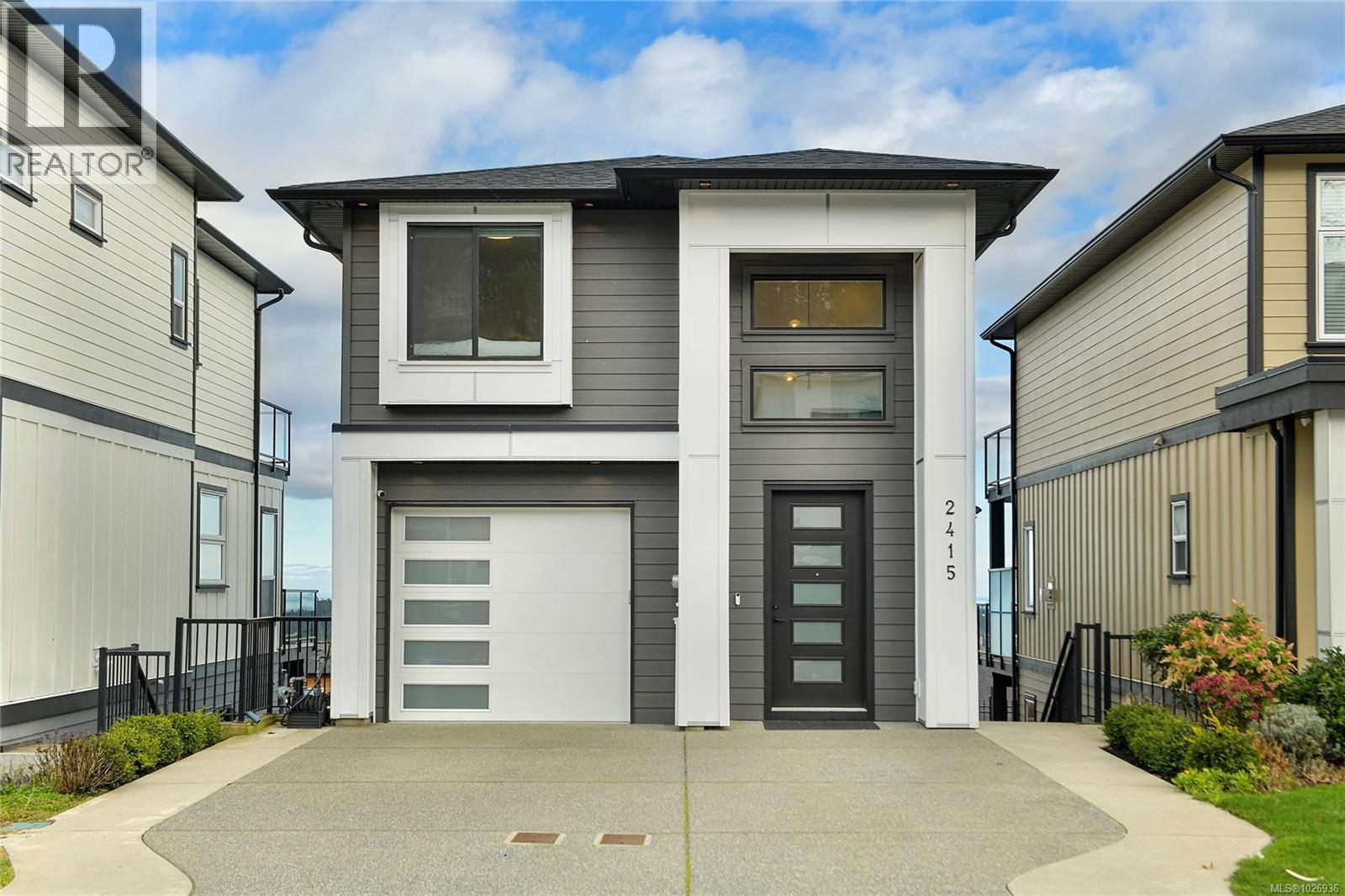 2415 Azurite Cres - 1