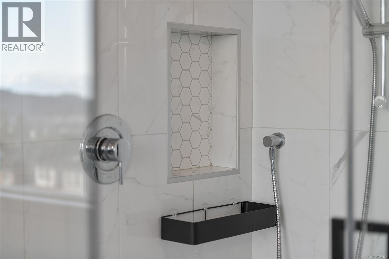 2415 Azurite Cres - 19