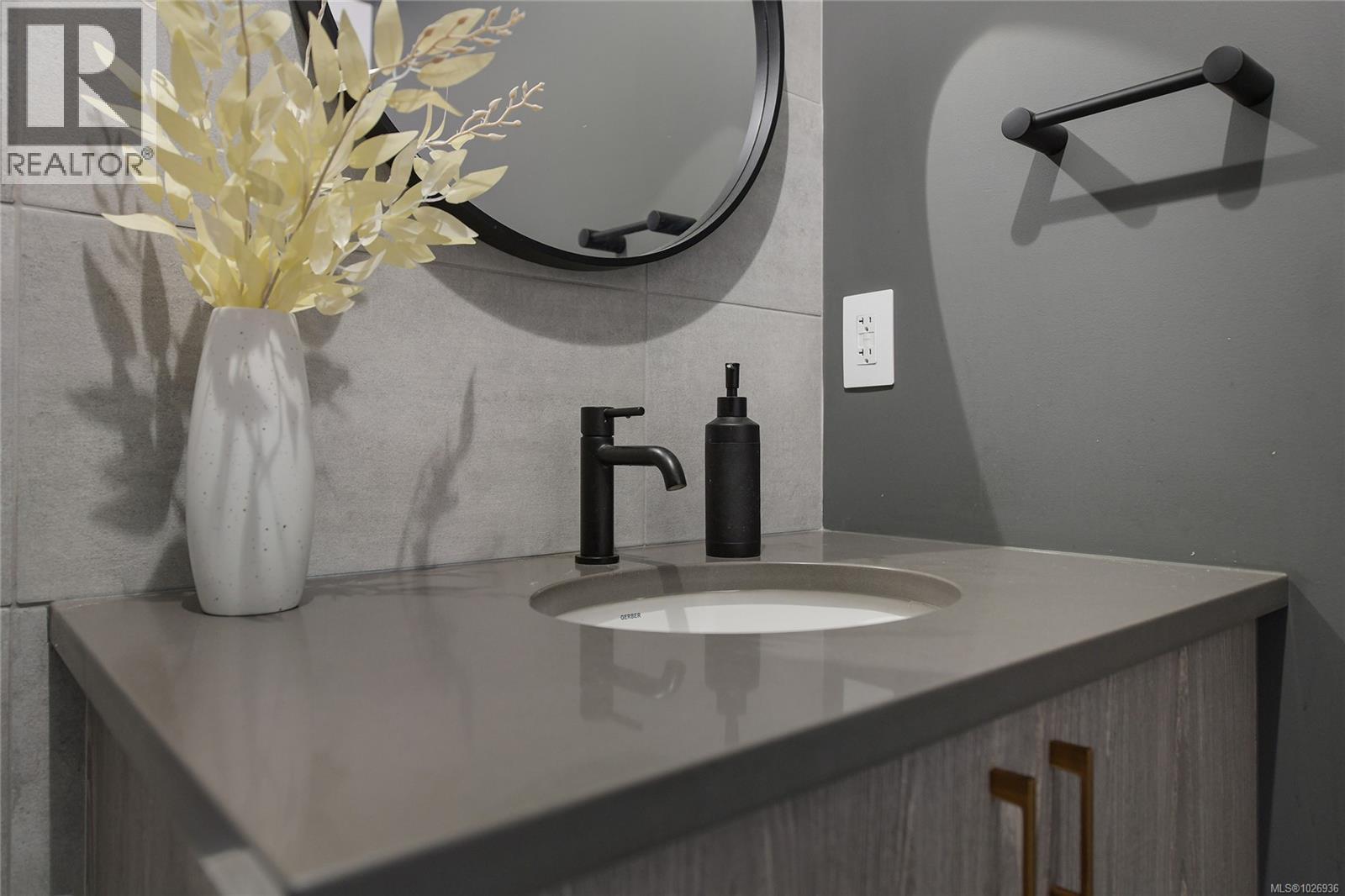 2415 AZURITE CRES - 24