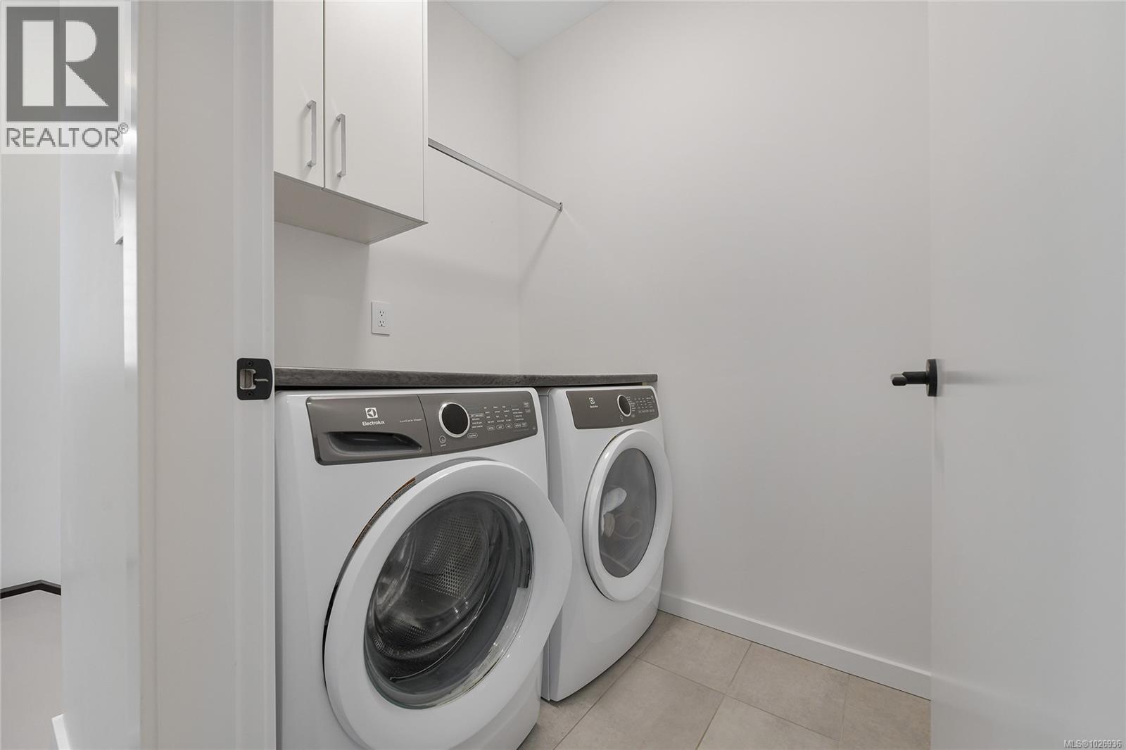 2415 Azurite Cres - 26