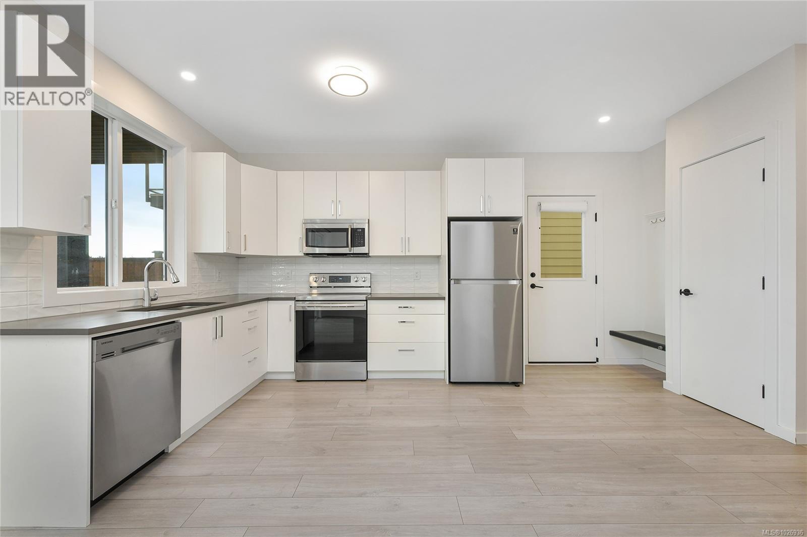 2415 Azurite Cres - 35