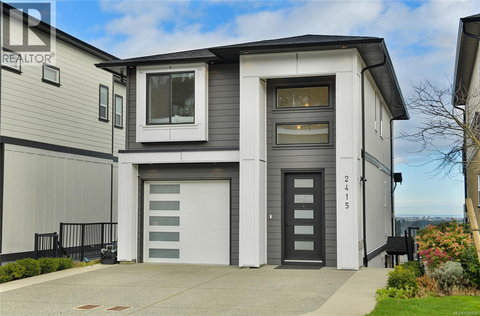 2415 Azurite Cres - 45