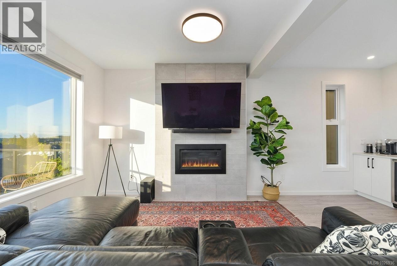 2415 Azurite Cres - 7