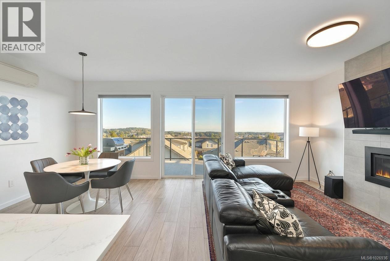 2415 Azurite Cres - 8
