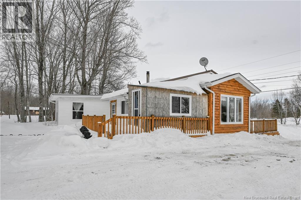 1382 Thériault Road — photo 6