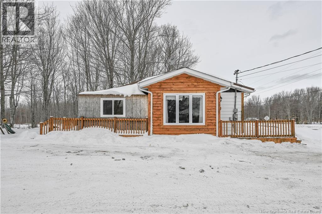 1382 Thériault Road — photo 7