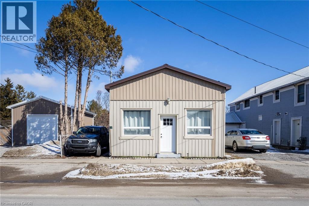 194 TOWNLINE Street - 2