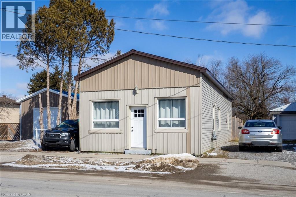 194 TOWNLINE Street - 1